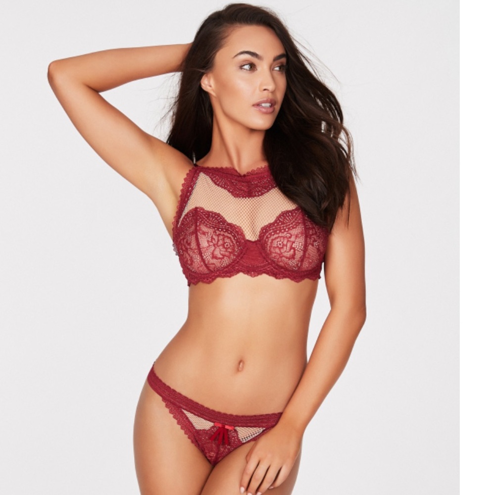 Fredericks of Hollywood Azura High Neck U/Wire Bra